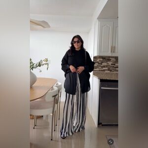 NWTG ZARA NAVY  and White Striped Wide-Leg Pants